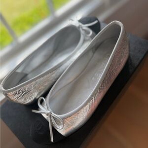CHANEL Silver and Black Flats with Bow